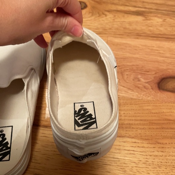 COPY - Classic white slip on Vans. Size 8 - Picture 6 of 7